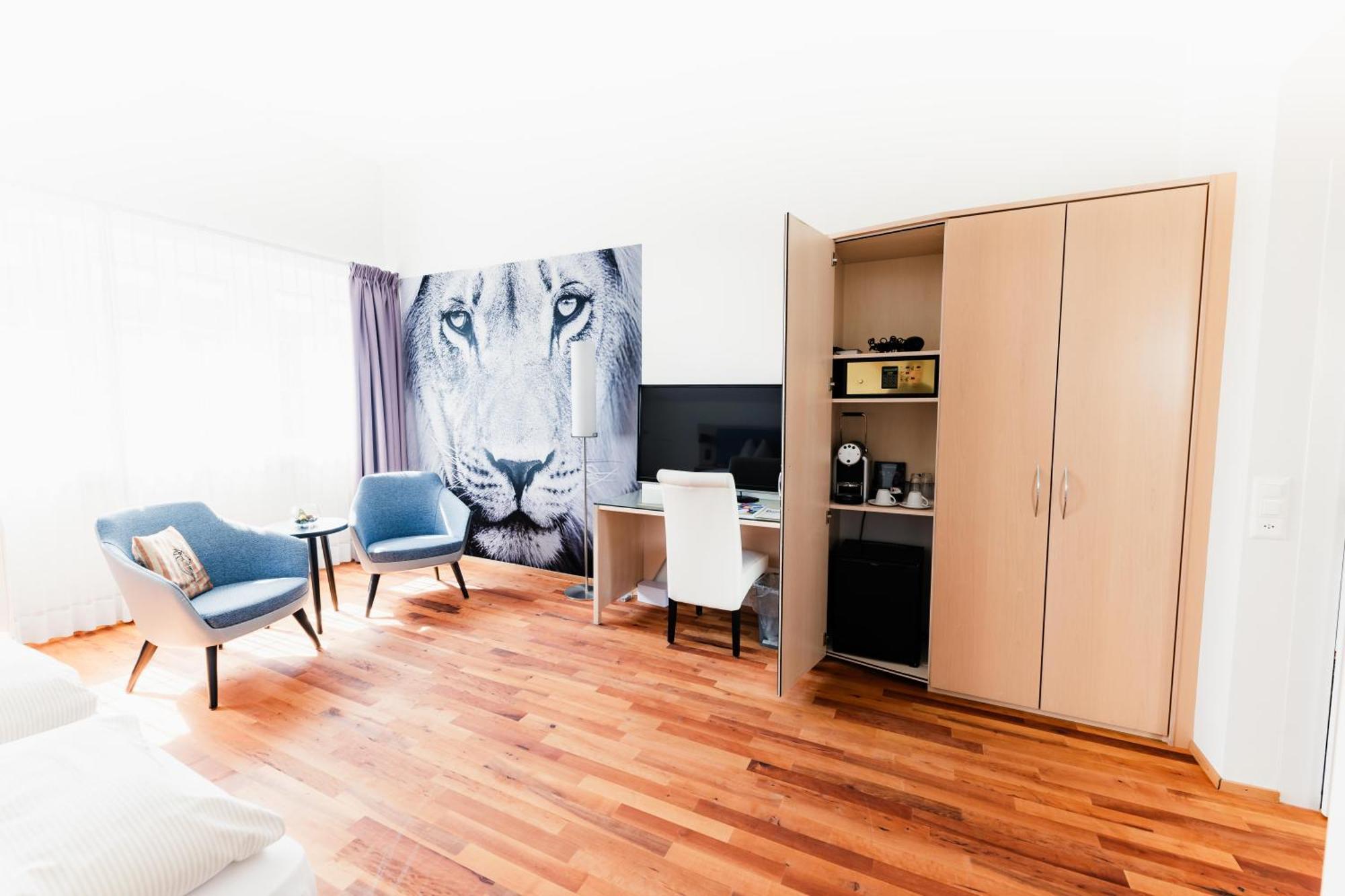 Landgasthof Leuen Uitikon エクステリア 写真