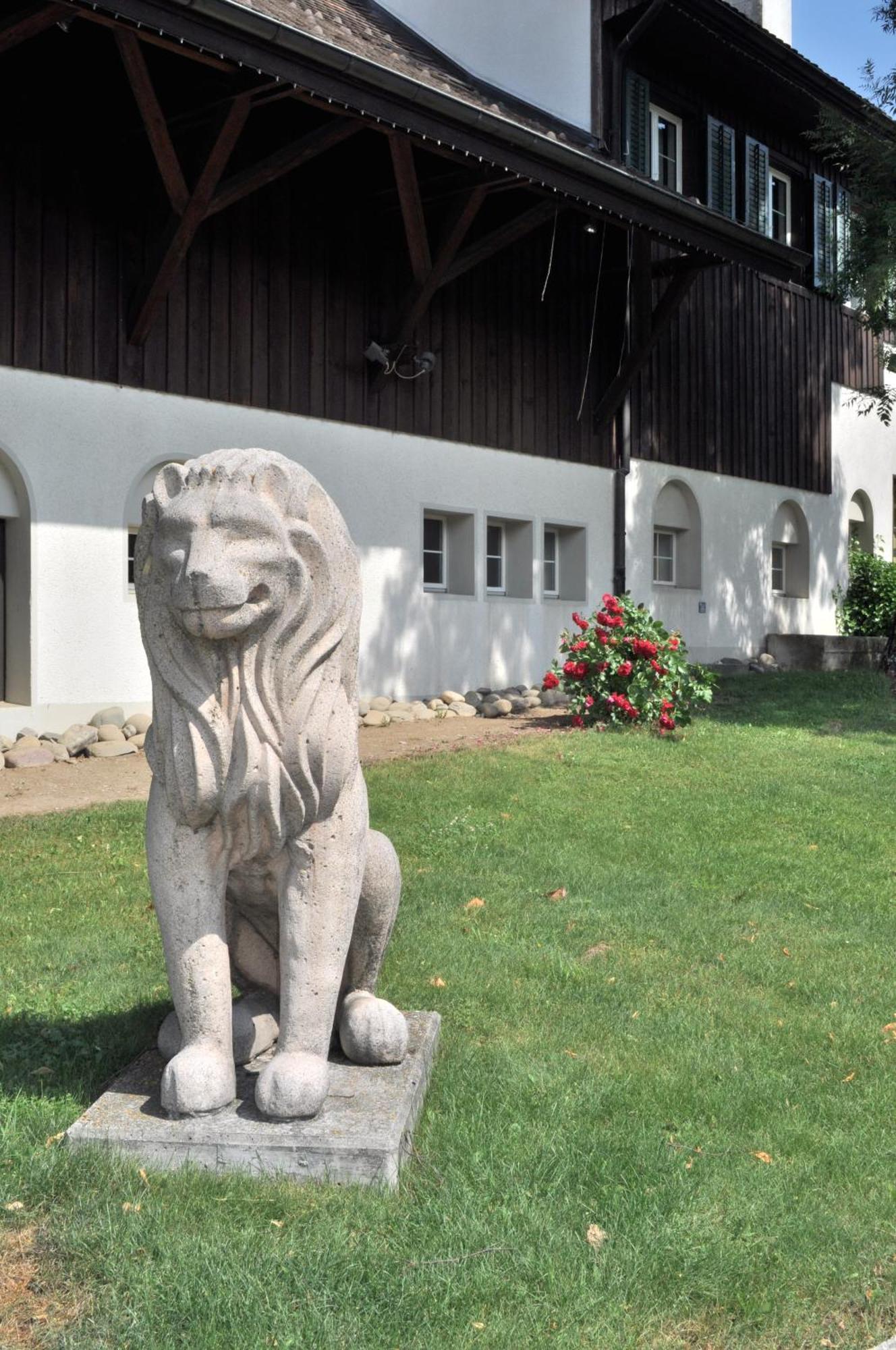 Landgasthof Leuen Uitikon エクステリア 写真