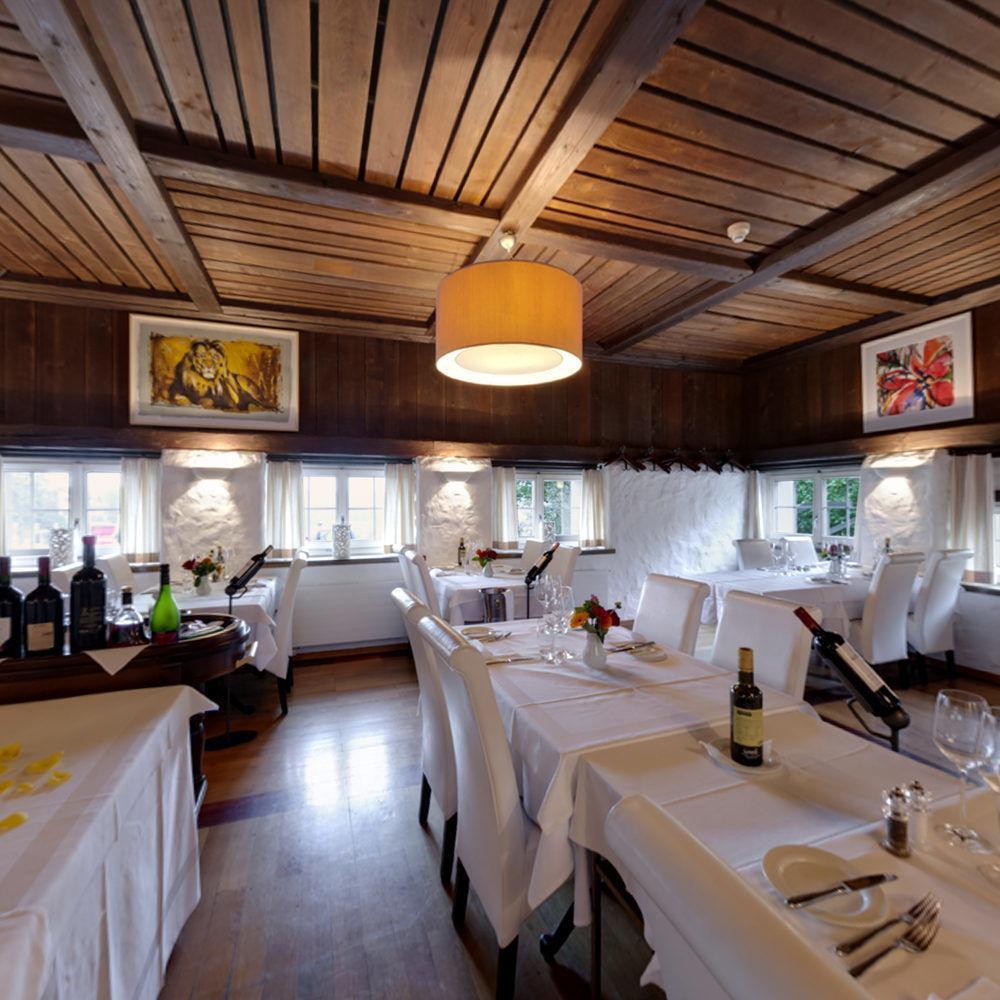 Landgasthof Leuen Uitikon エクステリア 写真